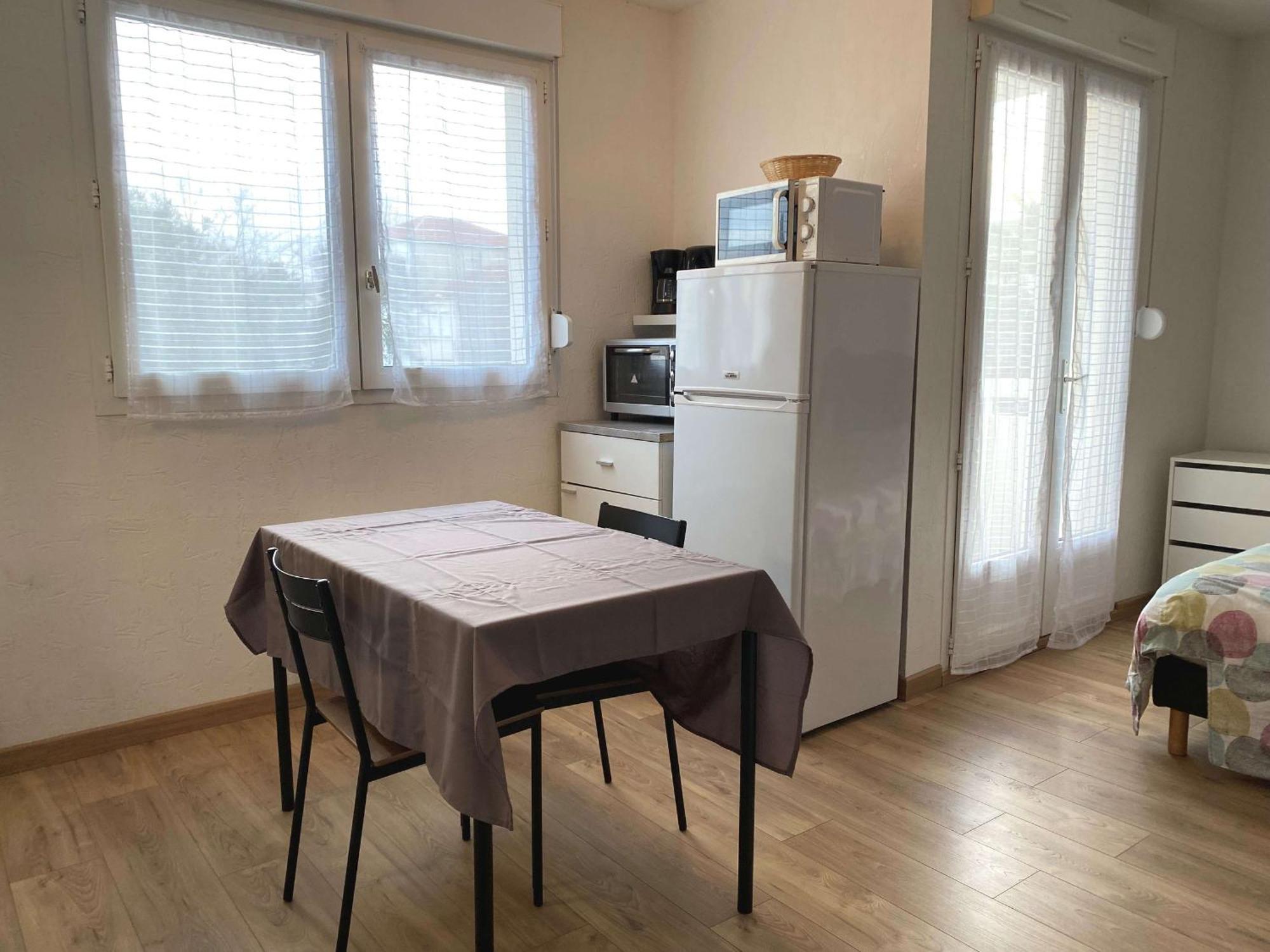 Studio Renove Avec Balcon, Proche Commerces, Wifi Et Cellier Privatif - Balaruc-Les-Bains. - Fr-1-553-13 Экстерьер фото